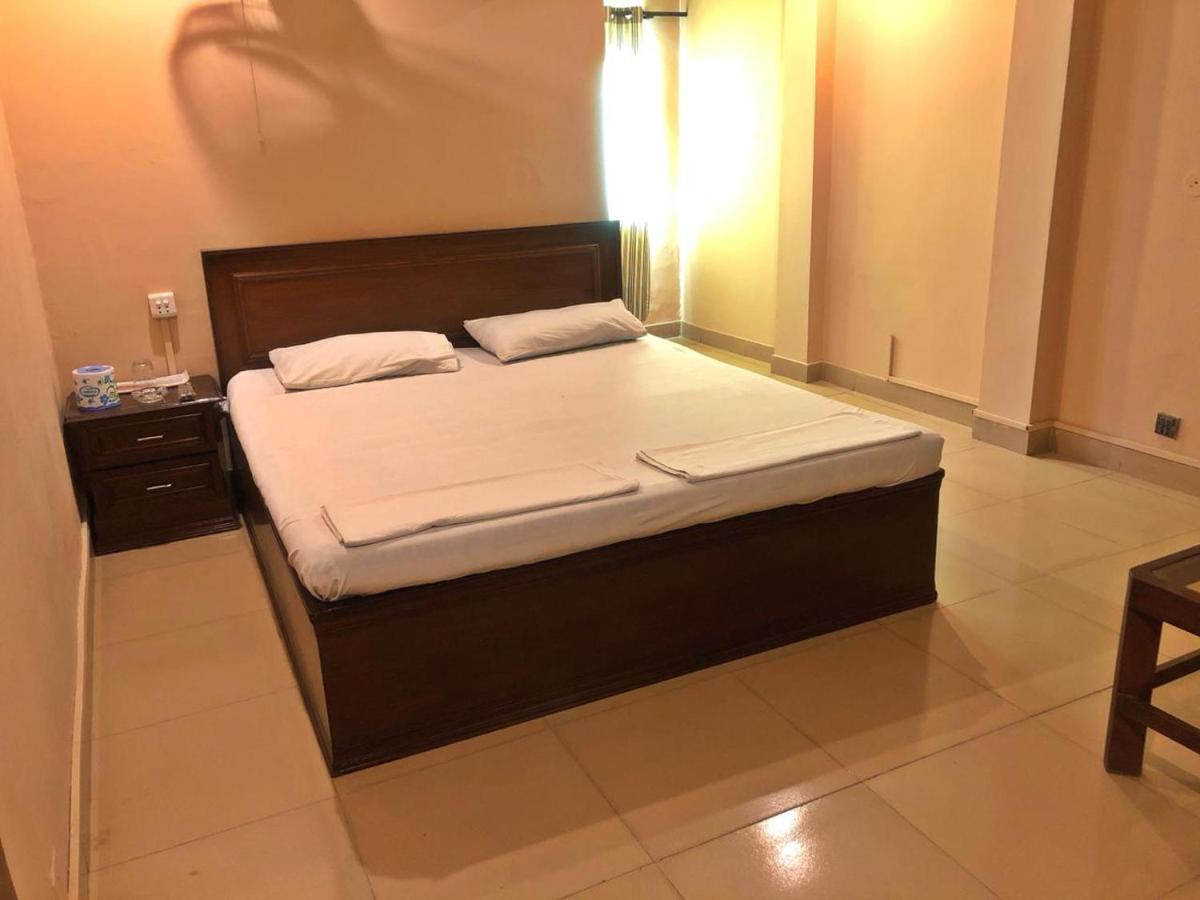 Hotel Babar House Faisalabad Exterior foto